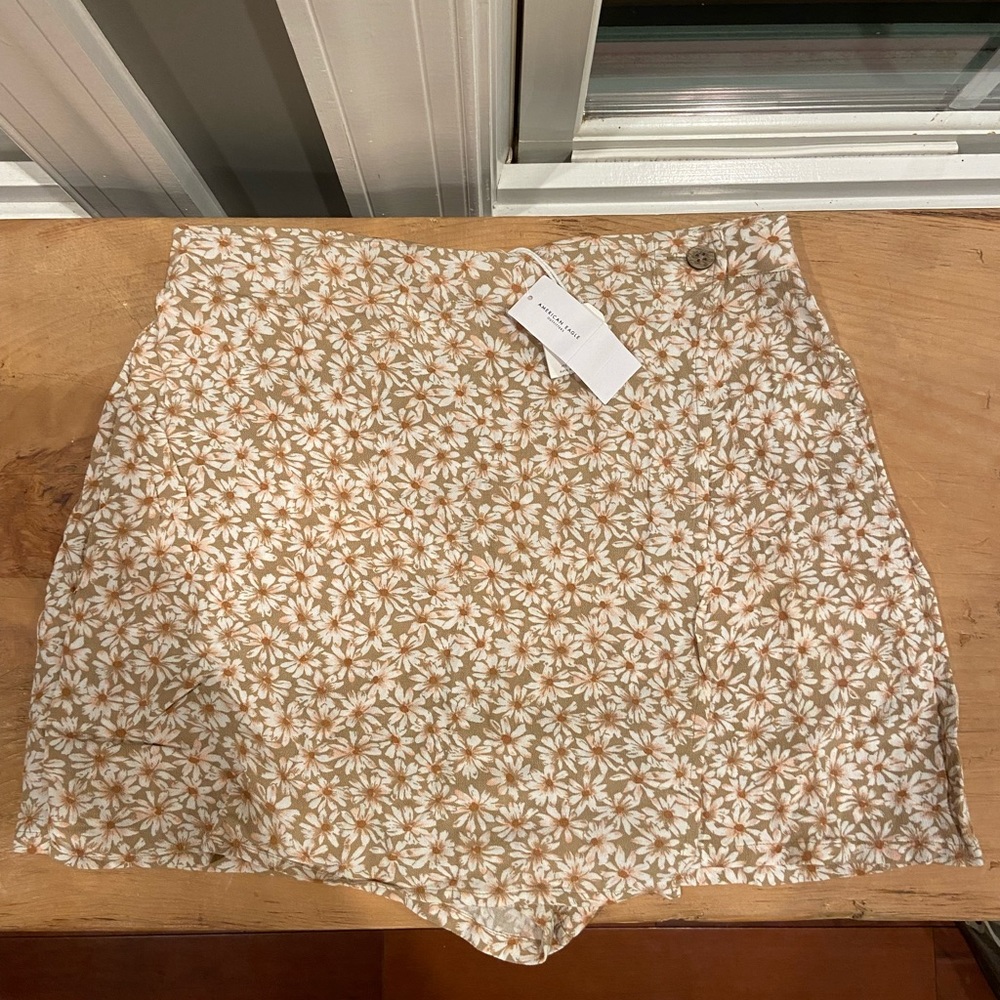 American Eagle Floral Skort